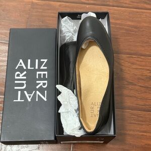 Naturalizer Women's Elegant Black ballet flats